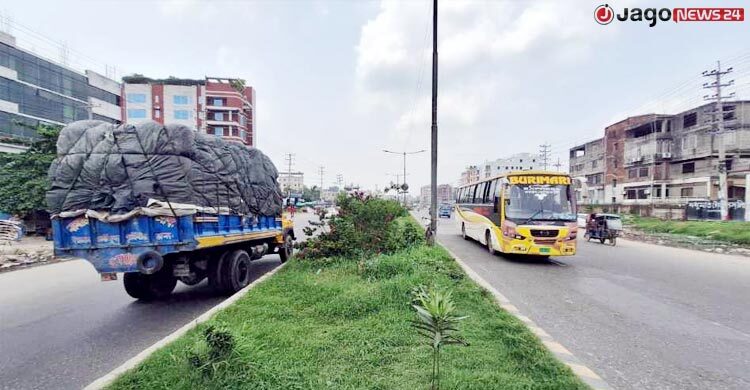 ঈদযাত্রা নির্বিঘ্নে ৬ দিন মহাসড়কে ট্রাক-লরি চলাচল বন্ধ