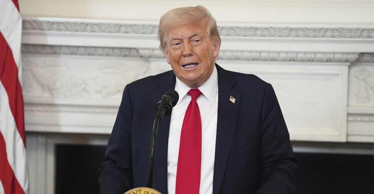 ট্রাম্প দেশকে ভুল পথে নিয়ে যাচ্ছেন, মনে করেন বেশিরভাগ মার্কিনি