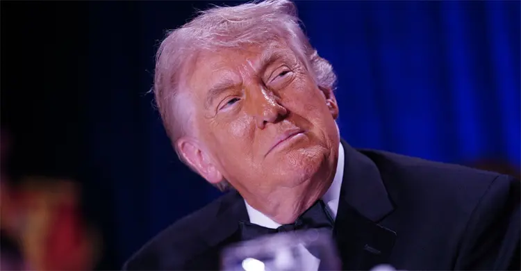 গুলি চালিয়ে ইরান যুদ্ধ থেকে ‌‘বিরত’ রাখা যাবে না: ট্রাম্প