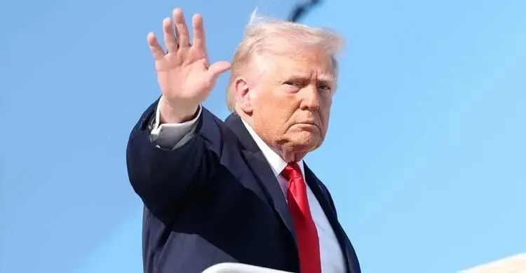 ইরানের সঙ্গে যুদ্ধবিরতি বাড়ানোর ঘোষণা ট্রাম্পের