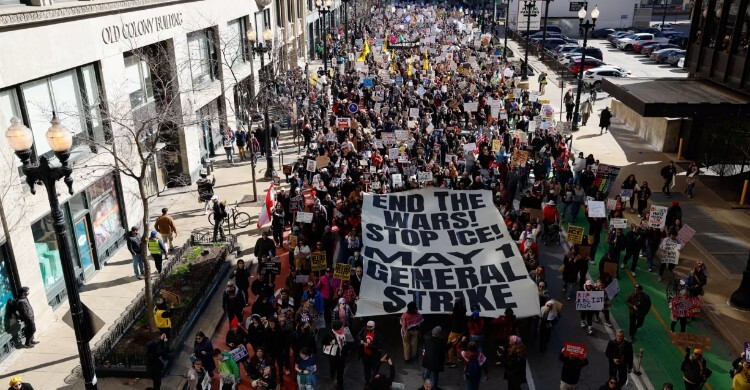 ট্রাম্পবিরোধী বিক্ষোভে উত্তাল যুক্তরাষ্ট্র