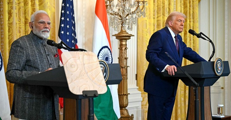 ইরান যুদ্ধে ট্রাম্পের ভয়ে ‘চুপ’ রয়েছেন মোদী