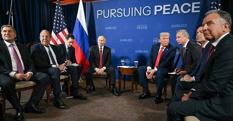 Trump-Putin summit ends without Ukraine deal