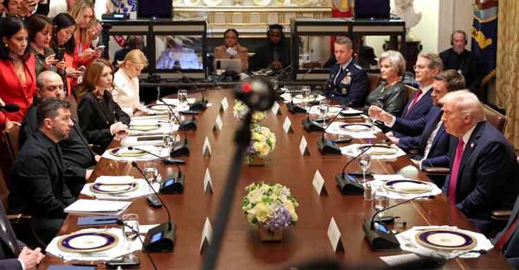 ইউক্রেনকে ফের ‘অকৃতজ্ঞ’ বললেন ট্রাম্প