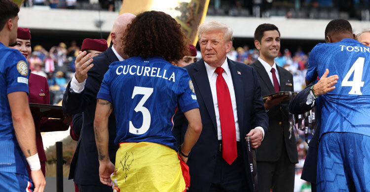 Palmer Shines as Chelsea Stun PSG 3-0 to Win Club World Cup