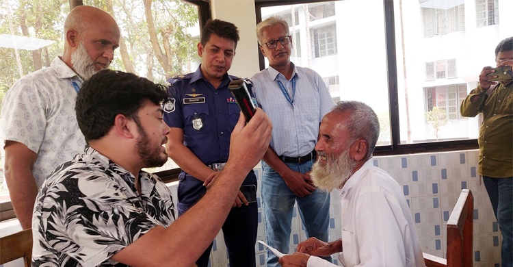 পঞ্চগড়ে পুলিশের উদ্যোগে ২০০ মানুষের চক্ষুসেবা