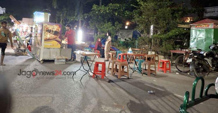 পরিবেশবান্ধব যান সাইকেলের লেন ঝুলছে শুধু ‘সাইনবোর্ডে’