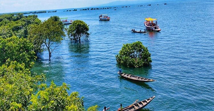 খুলে দেওয়া হলো টাঙ্গুয়ার হাওরসহ সুনামগঞ্জের সব পর্যটন কেন্দ্র