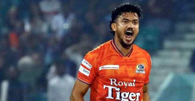 সাকিবের রেকর্ড ভেঙে দিলেন তাসকিন