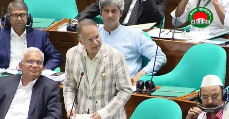 পরিশোধিত জ্বালানি আমদানিতে হরমুজ প্রণালির প্রয়োজন হয় না