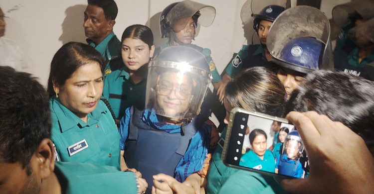 আমাকে ১০ দিন কেন ২০ দিনের রিমান্ড দিন: তুরিন আফরোজ