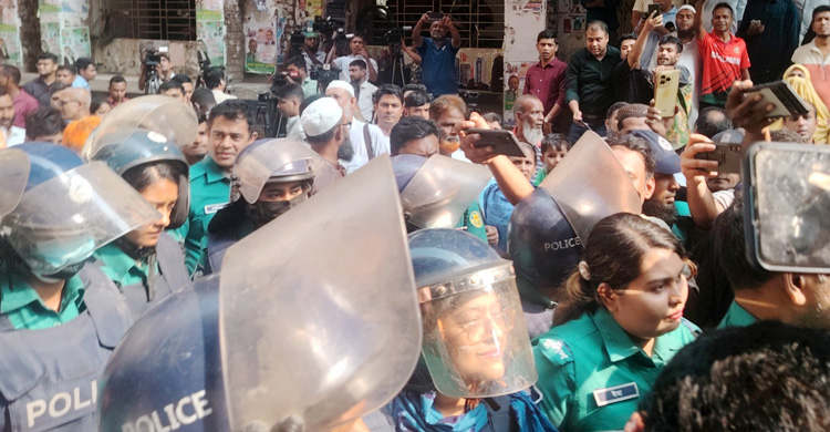 আমাকে ১০ দিন কেন ২০ দিনের রিমান্ড দিন: তুরিন আফরোজ