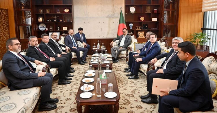 Dhaka seeks stronger defence, trade ties with Ankara