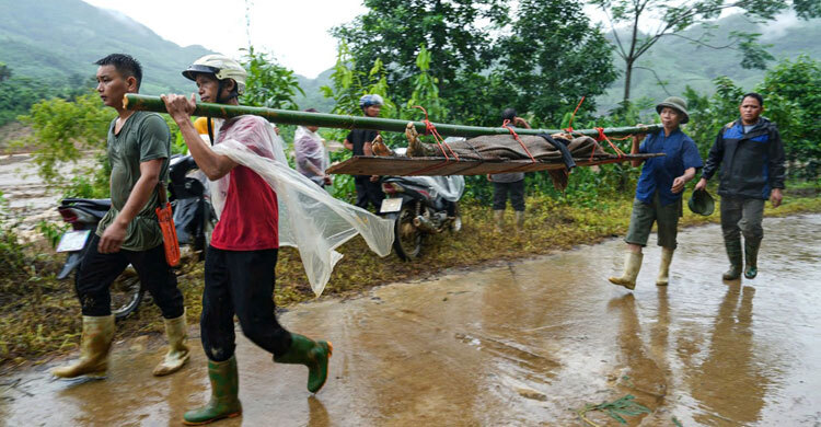 Hanoi river level hits 20-year high as SE Asia typhoon toll nears 200
