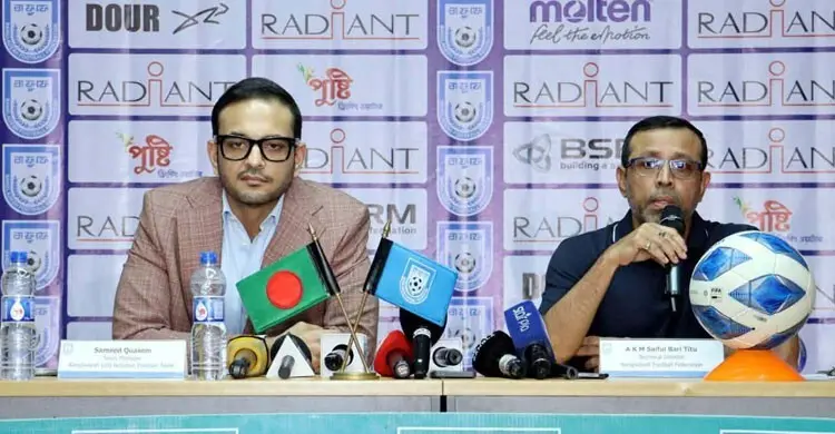 কোচ নেই অধিনায়ক নেই, অদ্ভুত সংবাদ সম্মেলন