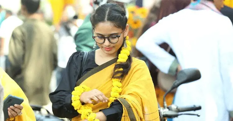 ভালোবাসা ও বসন্ত উদযাপন কি সিঙ্গেলদের জন্য অদৃশ্য মানসিক চাপ