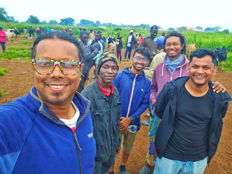 উগান্ডার স্মৃতি: আবেগঘন ভ্রমণকাহিনি