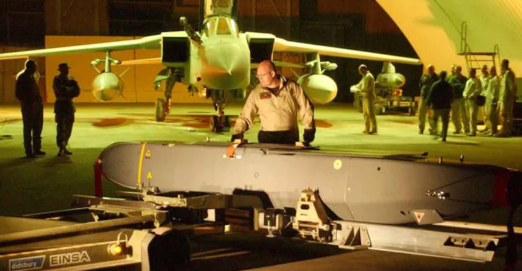 ইউক্রেনকে দূরপাল্লার ক্ষেপণাস্ত্র দিচ্ছে যুক্তরাজ্য