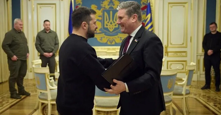 ইউক্রেনে সেনা পাঠাতে প্রস্তুত যুক্তরাজ্য