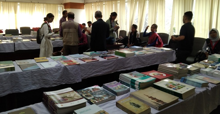 জাতীয় প্রেস ক্লাবে দিনব্যাপী ‘ইউনেসকো বই প্রদর্শনী’