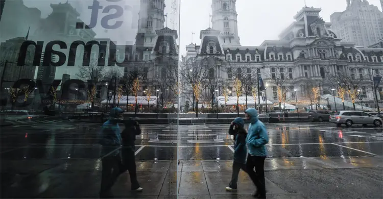 শক্তিশালী ঝড়ের আঘাত, নিউইয়র্কে ভ্রমণ নিষেধাজ্ঞা জারি