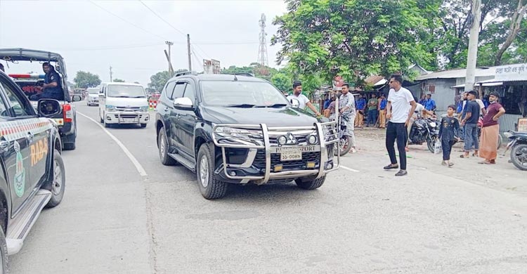 গোপালগঞ্জে এবার ইউএনওর গাড়িতে হামলা