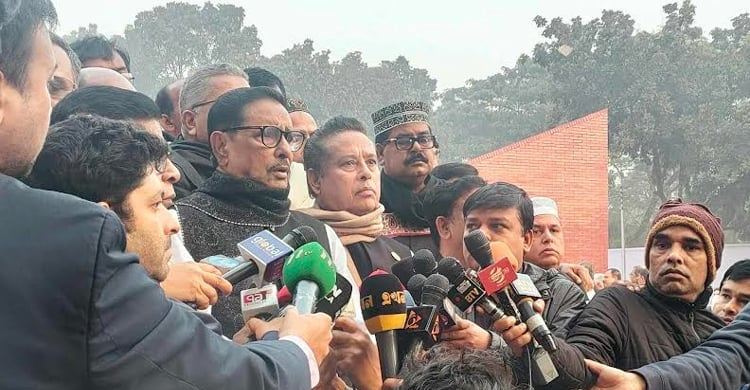 Quader stresses on continuous fight against communal evil forces