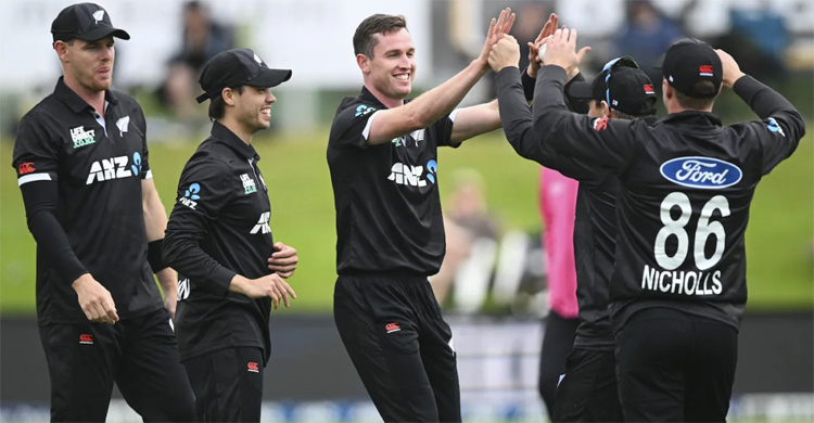Bangladesh suffer 44-run defeat in 1st ODI against NZ