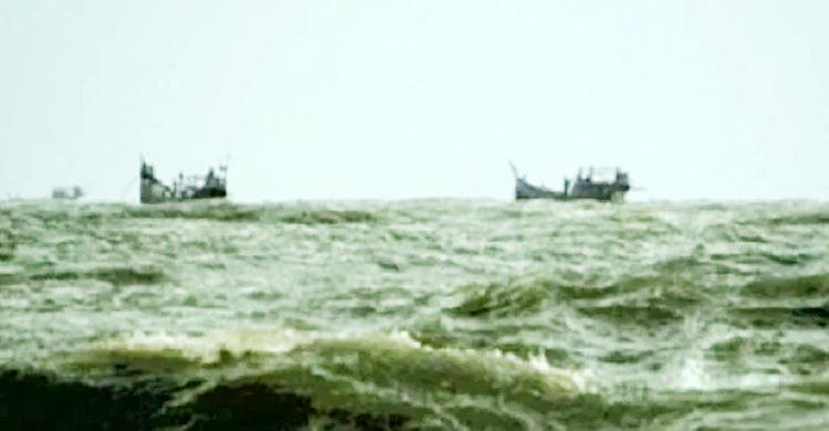 সাগরে নিখোঁজের তিনদিন পর ৫ জেলে উদ্ধার