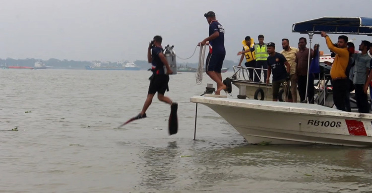 ৩৫ ঘণ্টায়ও খোঁজ মেলেনি ট্রলারের, শনাক্ত হয়নি ঘাতক বাল্কহেড