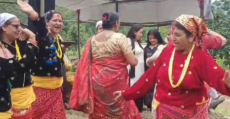 কালিম্পংয়ের গ্ৰামগুলোতে ঐতিহ্যবাহী ‘রোপাই’ উৎসব পালন