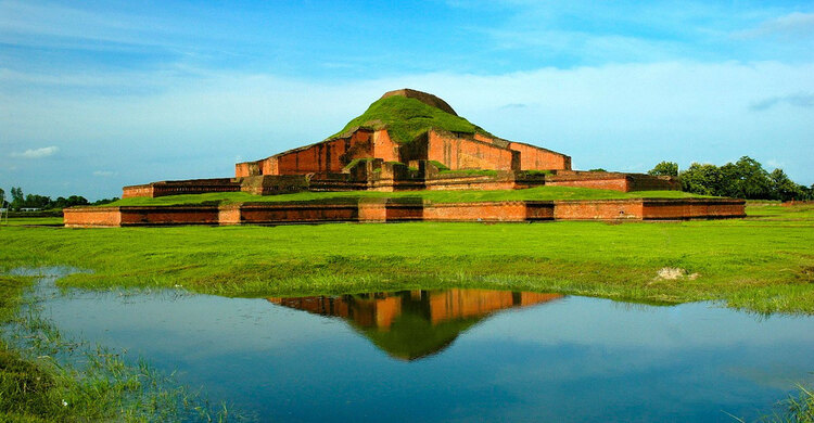 সম্ভাবনা থাকা সত্ত্বেও কেন এগুচ্ছে না দেশের পর্যটন খাত?