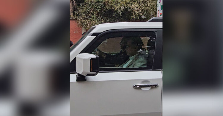 বিষন্ন মন নিয়ে এভারকেয়ার ছাড়লেন তারেক রহমান