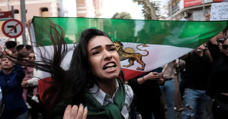 মোড় নিচ্ছে ইরানের সরকারবিরোধী আন্দোলন