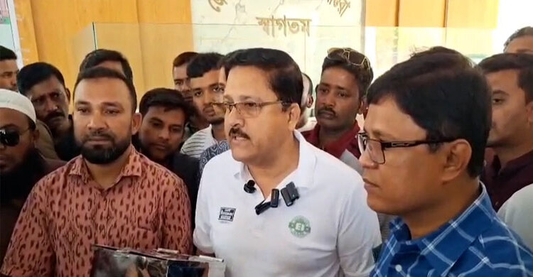 মাগুরায় অভিযোগ বাক্স উদ্বোধন করলেন সংস্কৃতি বিষয়ক মন্ত্রী