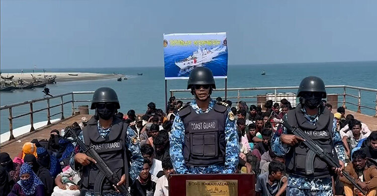 সেন্টমার্টিনে কোস্ট গার্ডের অভিযান, ১৫৩ জন উদ্ধার, আটক ১৫