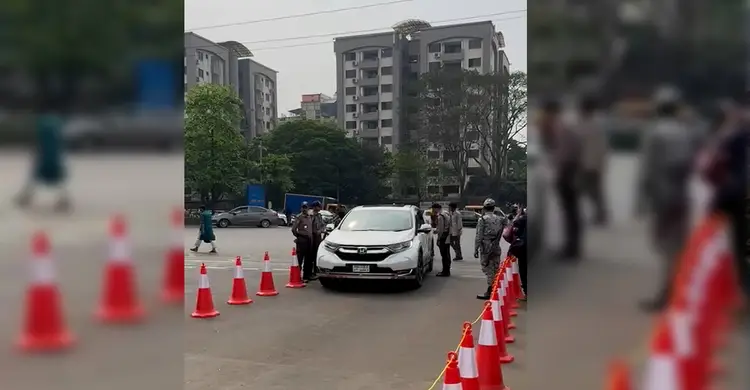 সংসদের প্রথম অধিবেশন আজ , একে একে ঢুকছেন এমপিরা