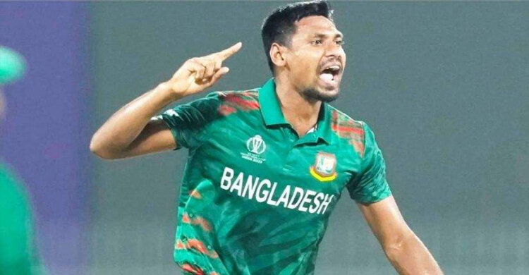 প্রথম বাংলাদেশি হিসেবে দ্য হানড্রেডে মোস্তাফিজ