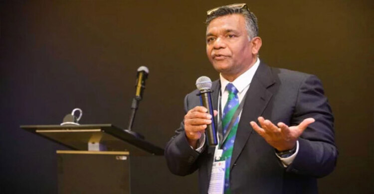 দেশে ফিরেছেন বিসিবি সভাপতি বুলবুল