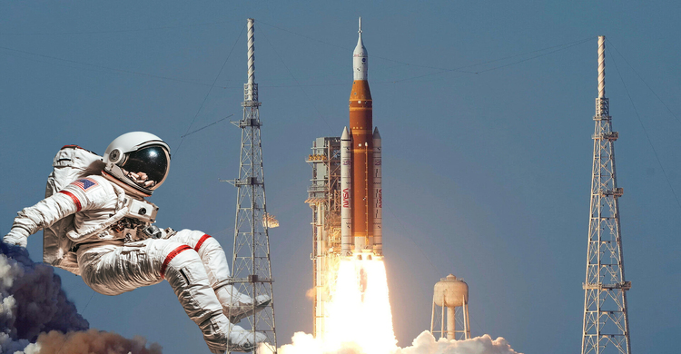 ৫৩ বছর পর চাঁদে নভোচারী পাঠাল যুক্তরাষ্ট্র