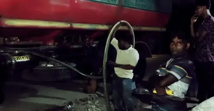 মেহেরপুরে সাড়ে ৪ হাজার লিটার ডিজেল জব্দ