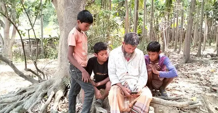 মালয়েশিয়া যাওয়ার পথে সাগরে ট্রলার ডুবে নিখোঁজ ২৬৪
