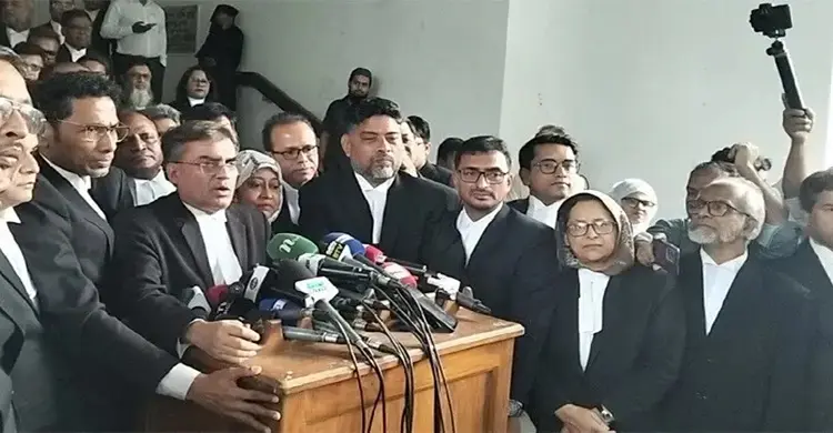 সুপ্রিম কোর্ট বার নির্বাচনে আ’লীগ নিয়ে আইনজীবীদের পাল্টাপাল্টি বক্তব্য