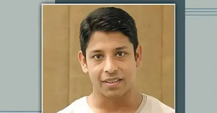 ঢাবি শিক্ষক সুদীপ চক্রবর্তী ৩ দিনের রিমান্ডে