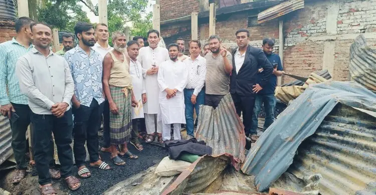 হাটহাজারীতে ৬ বসতঘর পুড়ে ২০ লাখ টাকার ক্ষতি