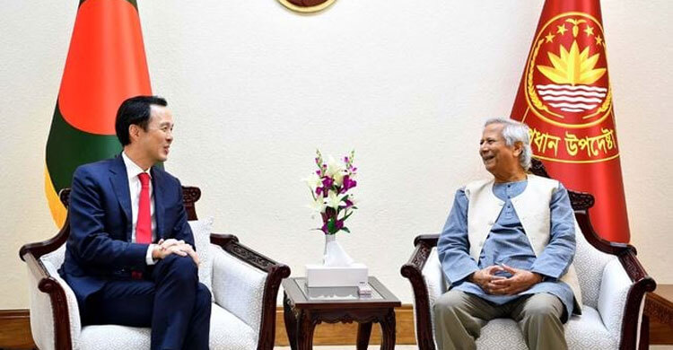 Chief Adviser seeks Singapore's support to bring back laundered money