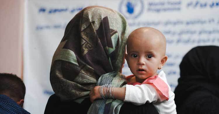 এবার জরুরি খাদ্য সহায়তাও বন্ধ করছে যুক্তরাষ্ট্র