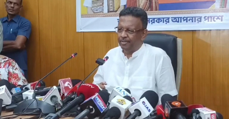 কলকাতার মেয়র ফিরহাদ হাকিমের পদত্যাগ