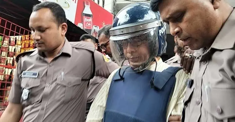 সাবেক মন্ত্রী ফরহাদ হোসেন দম্পতির আয়কর নথি জব্দের নির্দেশ