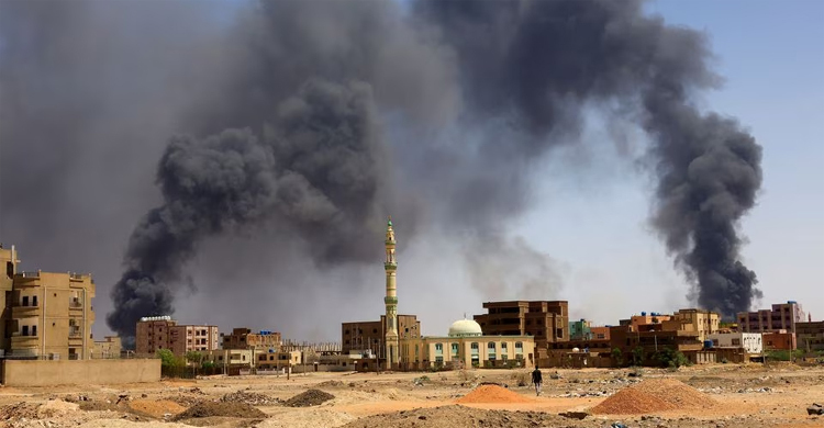 Rival Sudan factions meet in Saudi as pressure mounts